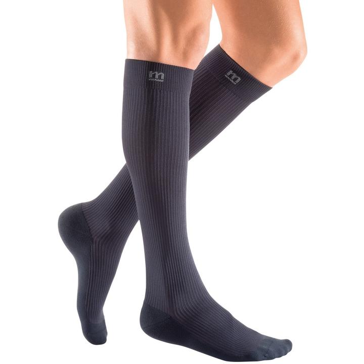  Core-Spun Cushioned 15-20mmHg Mild Graduated Compression  Support Knee High Socks (Large, Black) : Health & Household